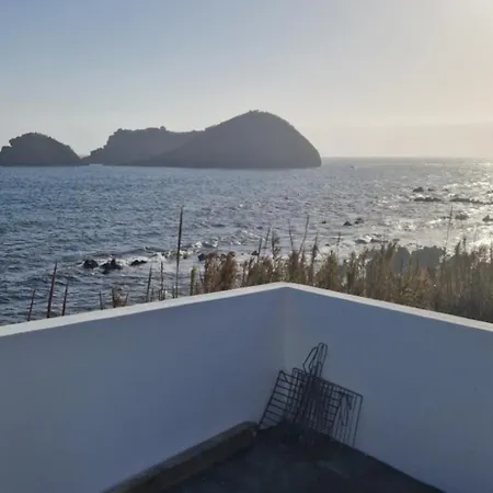 Vista Do Ilheu Vila Franca do Campo